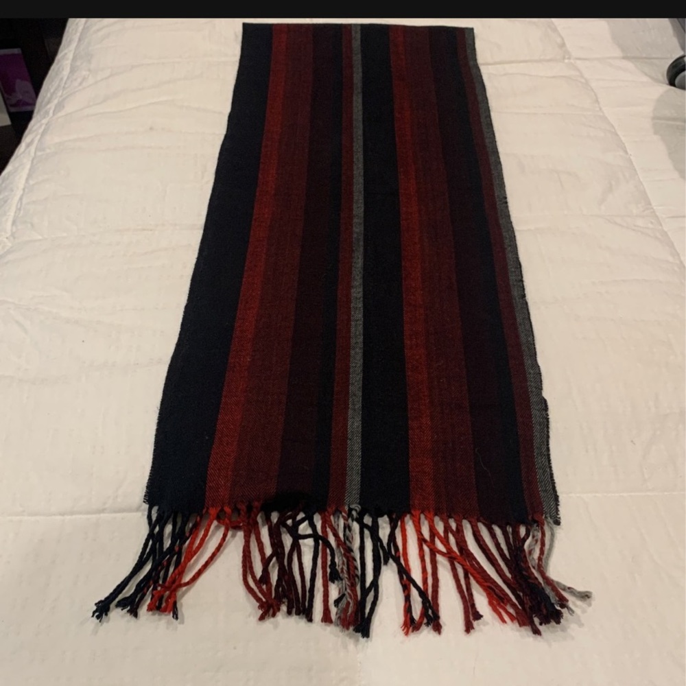 Scarf - Picture 3 of 4